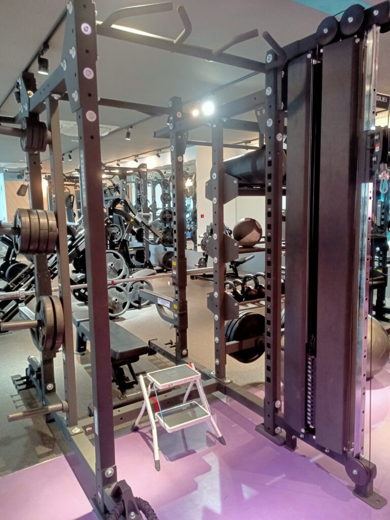 Anytime fitness squat discount rack